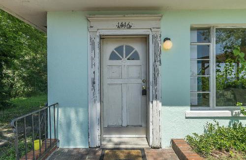 Charming Waterfront Cabin Cabin - Photo 33