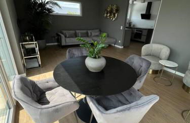 Airport-Messe Luxuswohnung, circa 10 Minuten entfernt 4 - Foto 26