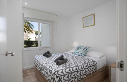 Apartament amb piscina i aparcament - Baixos amb jardinet - Foto 9