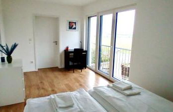 Neubau Appartement mit Terasse, privater Eingang,Parkplatz,Küche - Foto 5