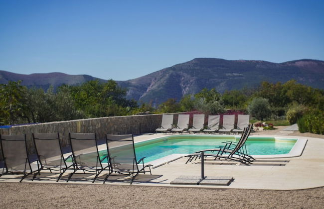 Wabi Sabi Resort & Apartments - Photo 20