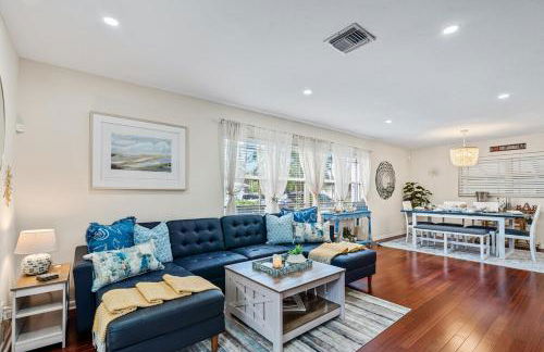 Chic 4BR Htd Pool, 5 min to beach, PAC-MAN, Games - Foto 43