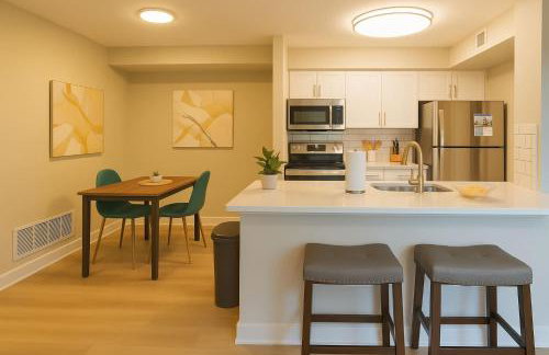 Boulevard Stays Calm 1BR King Retreat Poolside Bliss Gym & Parking - Foto 4