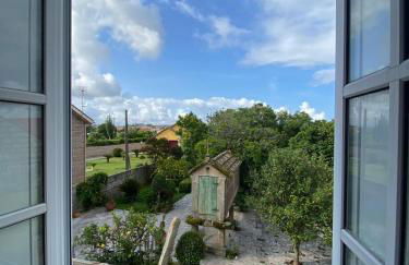 Casa con encanto amplios jardines al lado de la playa - Foto 33