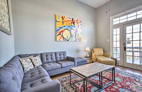 Uptown NOLA Apt on Magazine Street with Backyard! - Photo 5