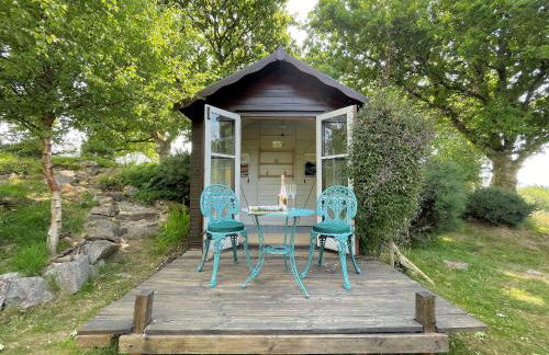 Beautiful 2BR Beach Lodge Set In Stunning Gardens - Pass the Keys - Photo 3