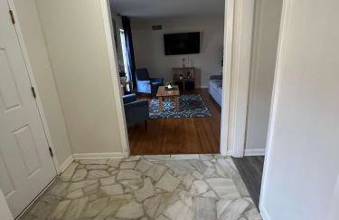 Fenced Yard Centrally Located-Parkway Village Pad - Foto 58