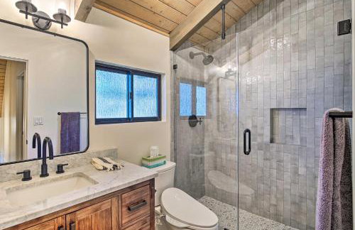 Pet-Friendly Retreat with Game Room and Fire Pit! - Foto 28