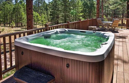 Hot Tub and Deck Secluded Happy Jack Cabin - Foto 34
