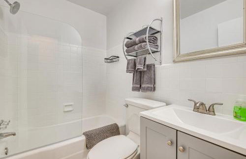 2 Mi to Cocoa Riverfront Park Home with Patio! - Foto 18