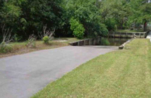 Pool Retreat Waterfront 6 Bedroom Boat Ramp Game Room Pass Christian Home - Foto 69