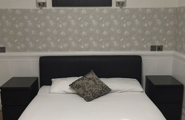 Paddington Apartments - Photo 4