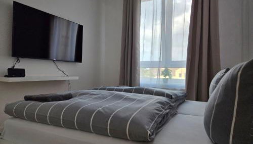 Blue Skies White Line - Photo 5