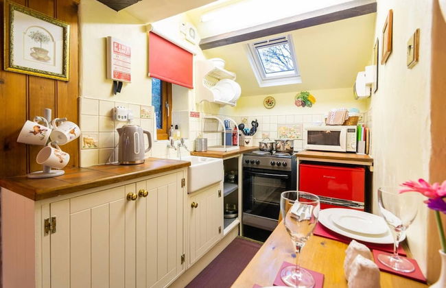 Charming 1-bed Cottage in Staffordshire - Foto 8