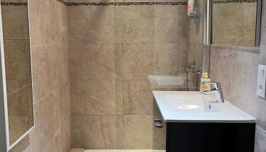 Appartement 2 chambres avec jardin - Foto 5, Shower