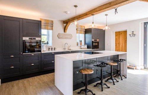 Chapel Cottage at Pond Hall Farm, Stunnning Property with Private Hot Tub, Hadleigh - Foto 14