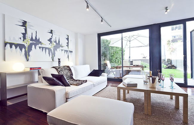 My Space Barcelona Private Pool Garden - Photo 8