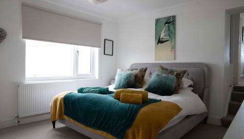 Stunning 2 Bed Apartment with Sea Views - Foto 2