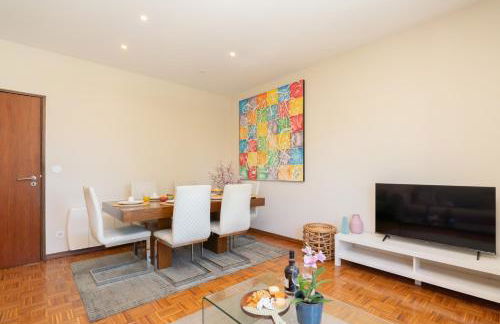 Bright & Spacious Flat by Host Wise - Foto 24