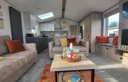 Honeycomb Lodge - Holiday Home 5 min from Padstow - Foto 1