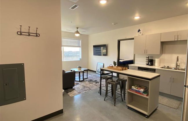 Atmosphere Lincoln - Photo 31