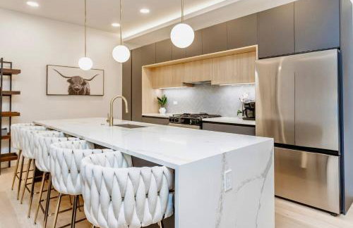 Ultra Modern Luxury - New Construction 4 Bedrooms - Photo 27