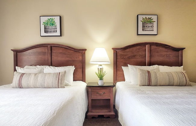 Four Seasons Island Resort - Photo 11