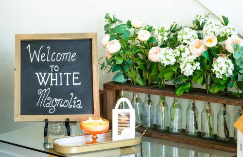 White Magnolia - Bakery Treats, Walk to Beach, Strand, Cruise, Pleasure Pier - Foto 44