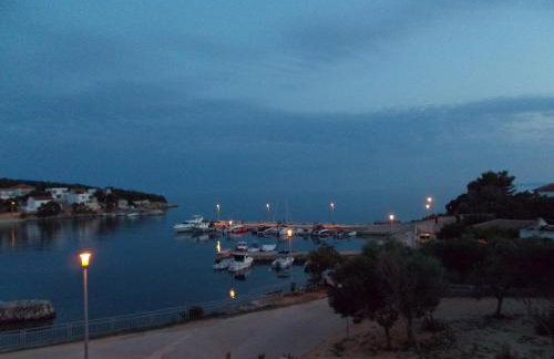 Apartment Dora 1 Jakišnica - Foto 2