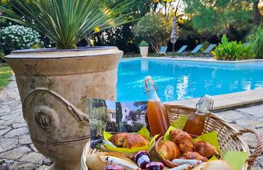 Appartement spacieux à Arles avec piscine et jardin partagé - Foto 15