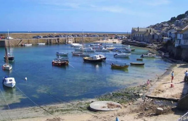 Cottage - Sleeps 4 - Fireplace - Internet - Foto 15