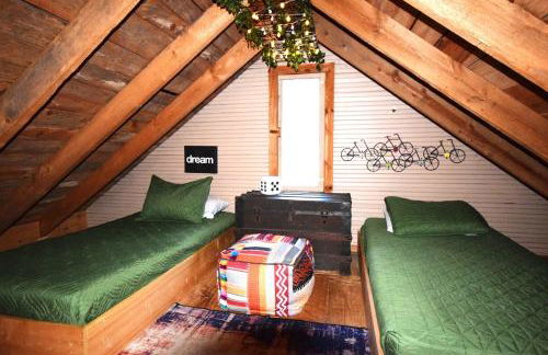 High Top cabin at Cabin Fever in NC - Foto 10