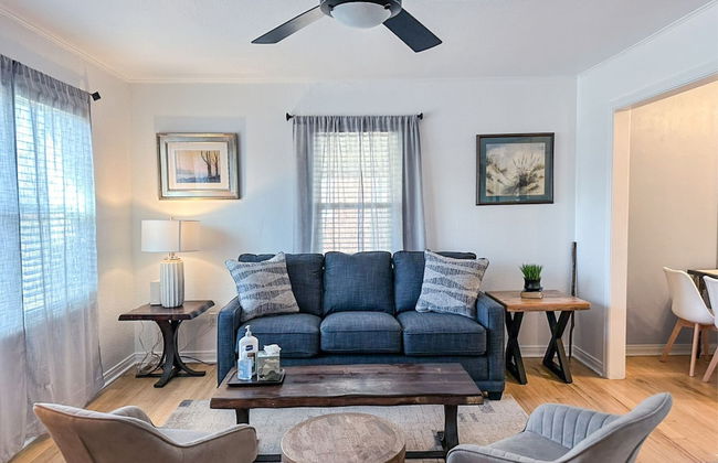 Affordable 2BR Getaway Near Plaza District Lilac1 - Photo 4