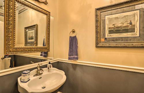 Historic Cedar Hill Mansion on Large Farm with Pool! - Foto 14