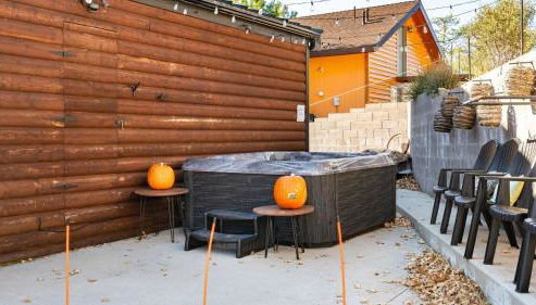 Scenic North Shore Stay w Games Near Snow Summit Lakeview Lodge by AvantStay - Foto 2, Other