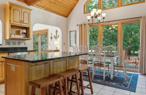 Top of the Hill Cabin by Simple Life Rental - Foto 15