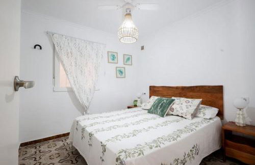 Cómodo chalet en la playa con gran patio exterior cerca del MET Y Campo de Golf - Photo 10