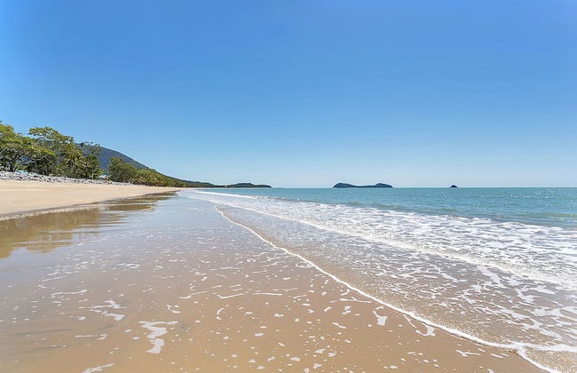 Dolce Vita Beachfront Holiday House - Photo 16