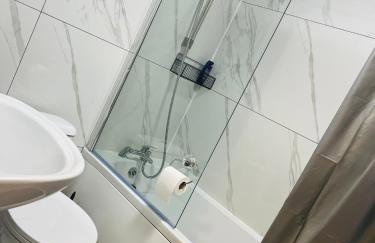 4bedroom Sleeps6 Business ContractorsDiscounts free WiFi - Photo 20