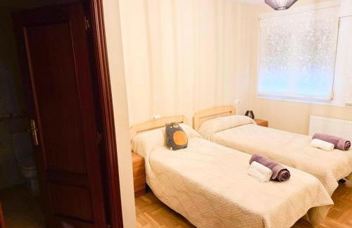 Cómodo apartamento con piscina by beBalmy - Foto 17