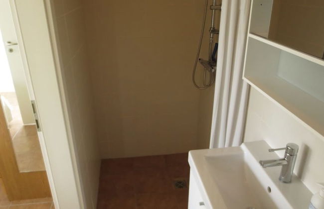 Lækjarkot Rooms and Cottages with Kitchen - Foto 40