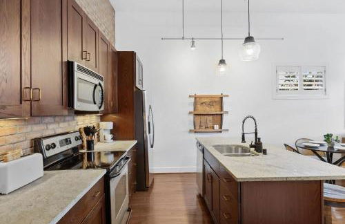 Urban Bourbon Escape - Downtown Louisville Getaway - Foto 30