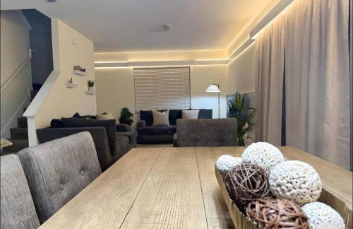 Family Home 20 min Disney 4BR Heated Pool BBQ - Foto 78