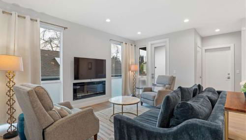 New House with Chef's Kitchen and Spa-like Suite - Foto 4