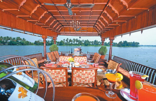 Sterling House boat Lake Palace Alleppey - Foto 17