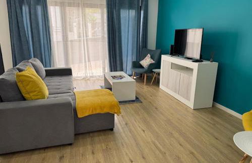 B - Elegent 2 Bedroom Modern Townhouse - Foto 23