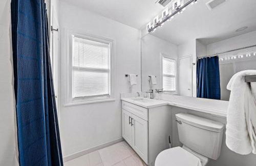 Modern 2BR Den Northwood Home - Foto 13