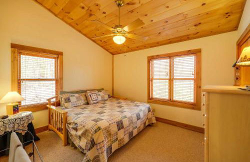 Smoky Mountain Vacation Rental with Large Deck! - Foto 18