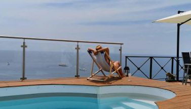 Vue magnifique, piscine privée chauffée et sauna à 10min de Monaco - Foto 2, sunbed