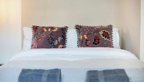 Perfect Booking 4 Bed Home in Leytonstone - Foto 2